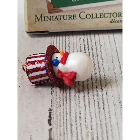 Hallmark snow cozy 2005 ornament Xmas mini July 4th - Picture 5 of 6